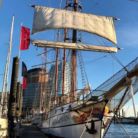 Hotel Segelschiff Loth Lorien Amburgo Esterno foto