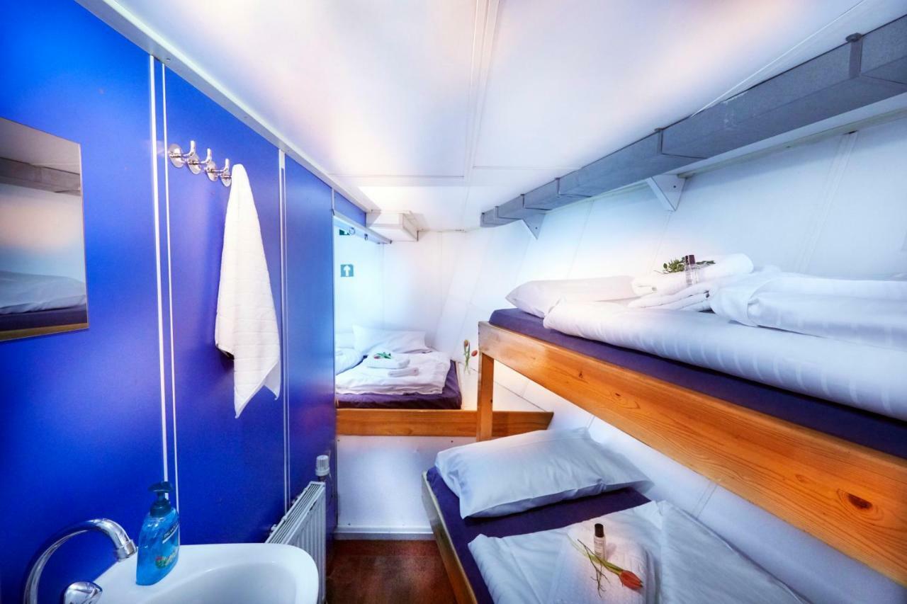 Hotel Segelschiff Loth Lorien Amburgo Esterno foto
