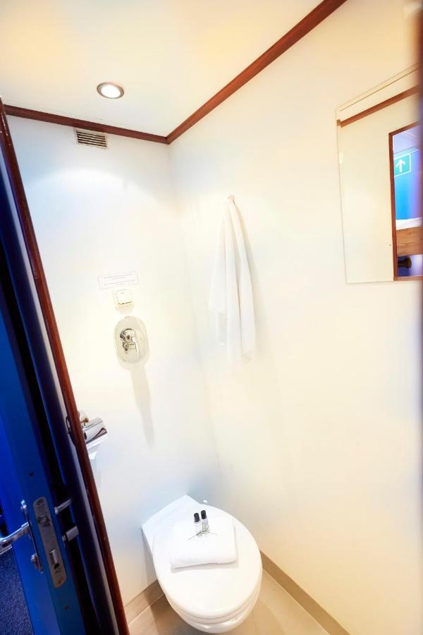Hotel Segelschiff Loth Lorien Amburgo Camera foto